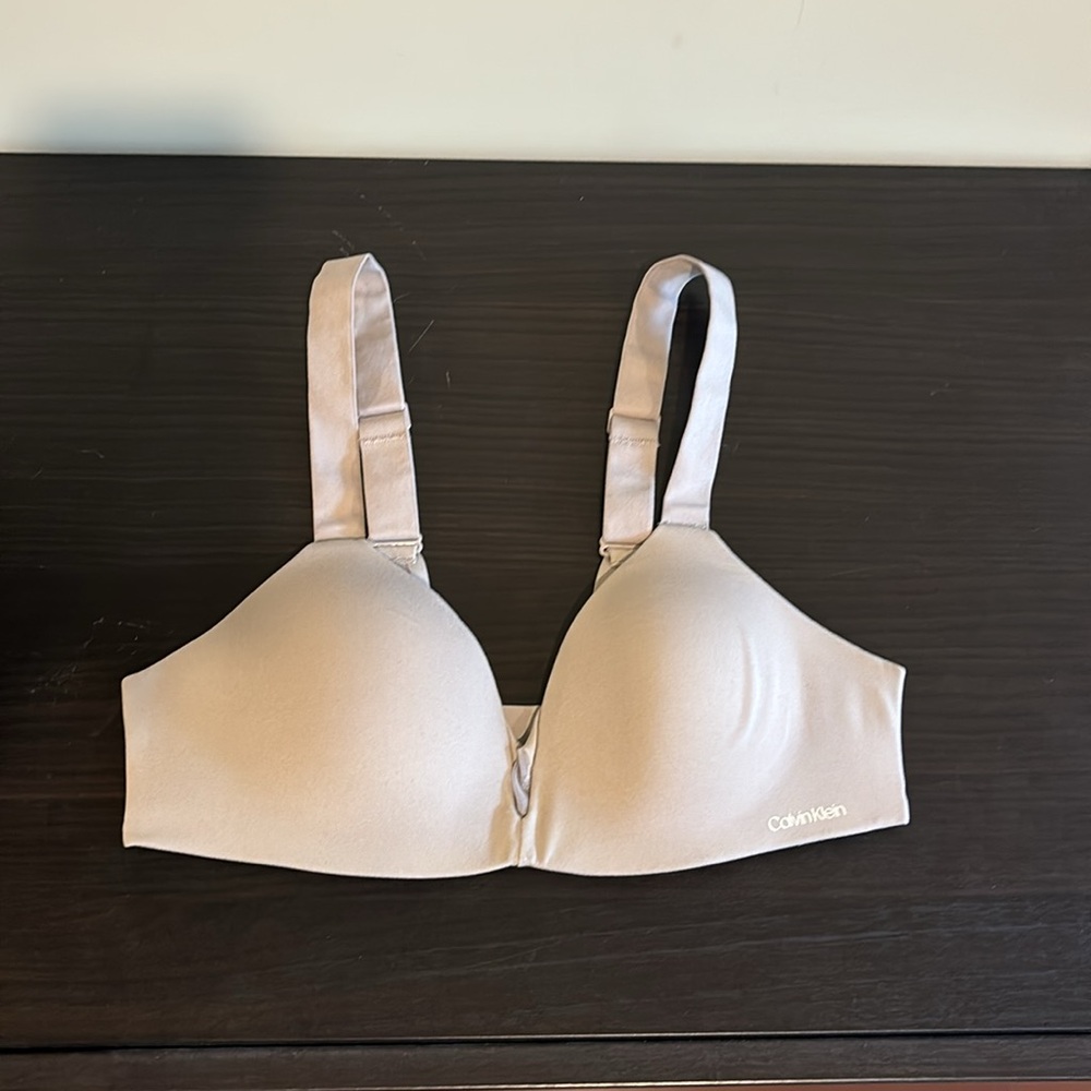 Calvin Klein bras set of 4 - Picture 4 of 7